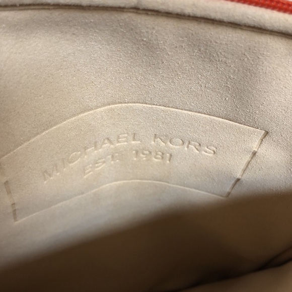 Michael Kors Tablet Case - Picture 6 of 13